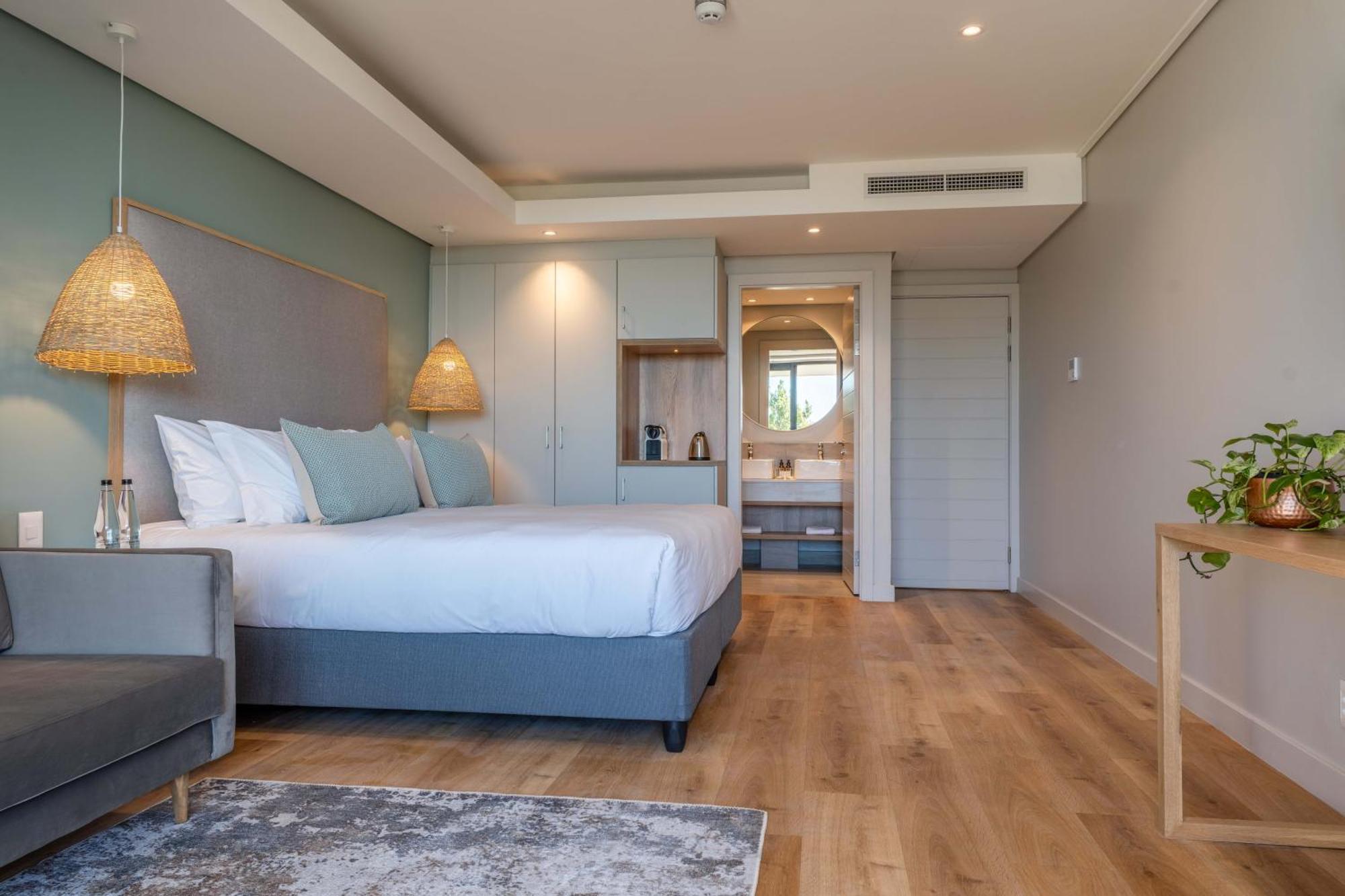 Plett Quarter Hotel - Lion Roars Hotels & Lodges Plettenberg Bay Eksteriør billede